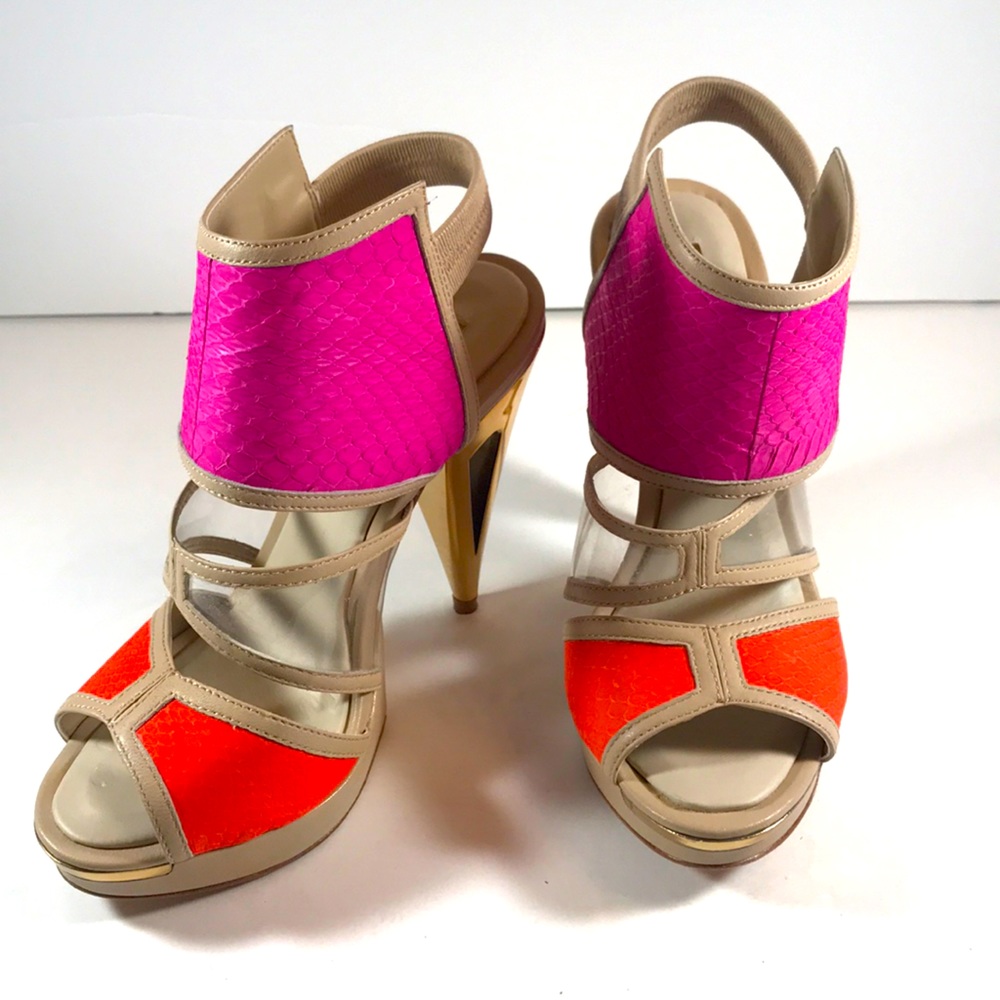 BCBGMaxAzria